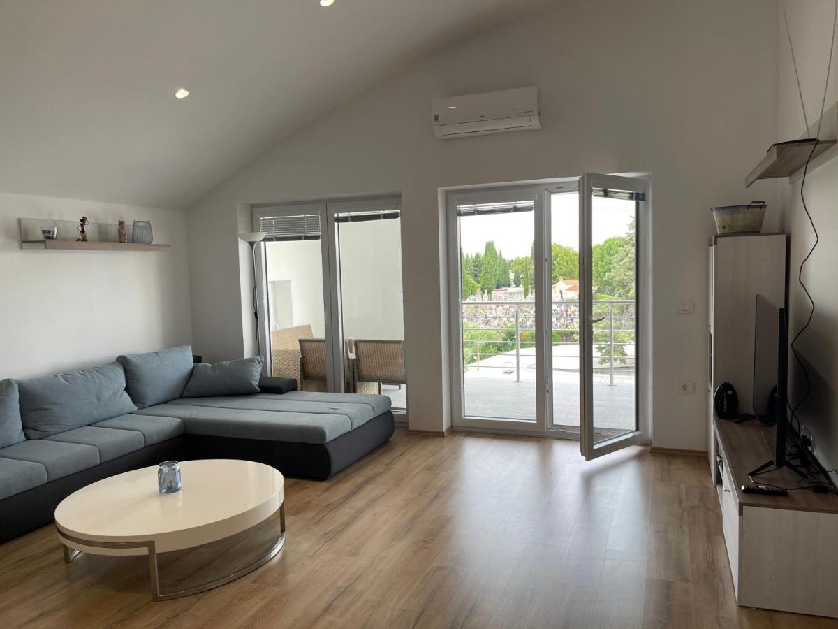 Ferienwohnung Apartmaji Meduza 2 Izola Exterior foto