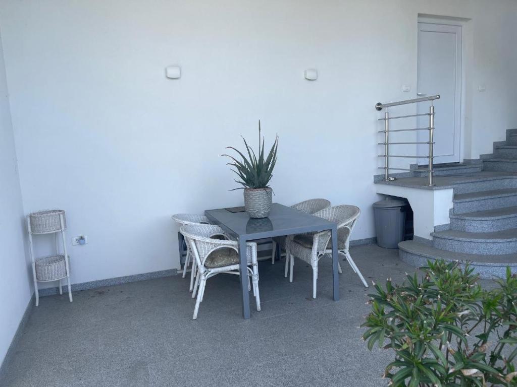 Ferienwohnung Apartmaji Meduza 2 Izola Exterior foto